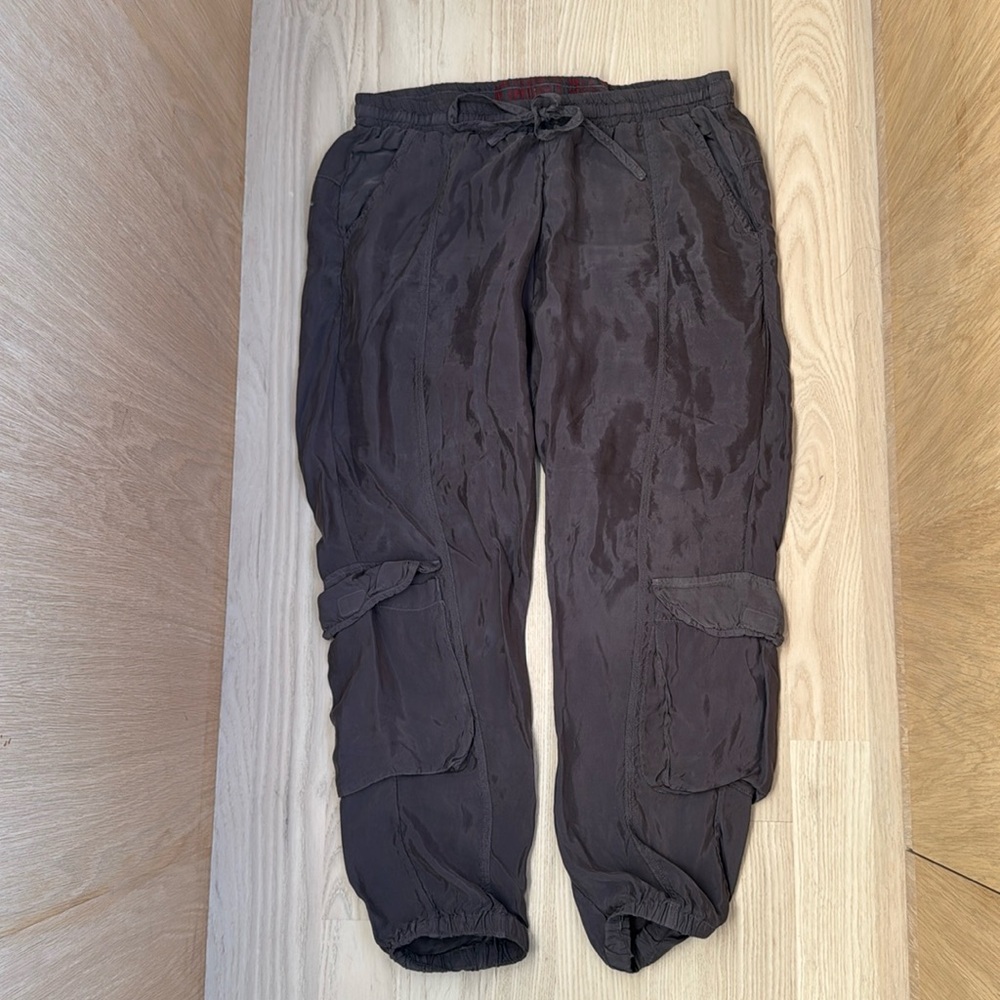 Johnny Was elastic waist cargo pants